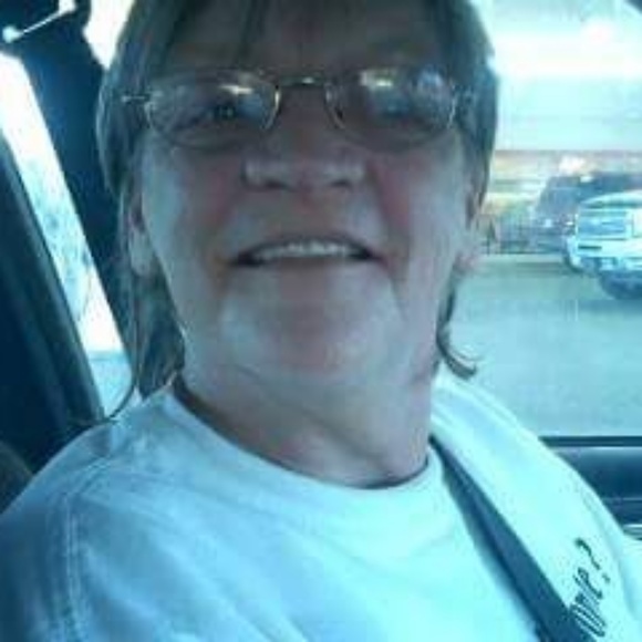 Meet your Posher, Sandra - Picture 1 of 1